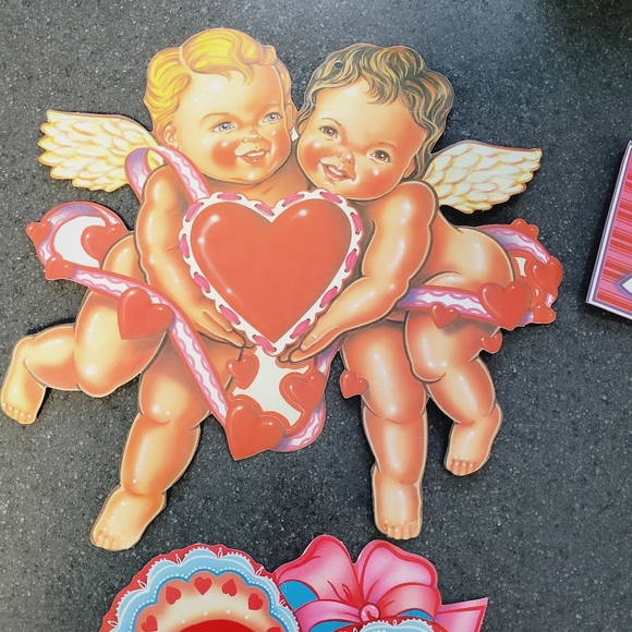 Valentines Day Cutout Decorations Vintage Eureka Set of 4 - Picture 2 of 7